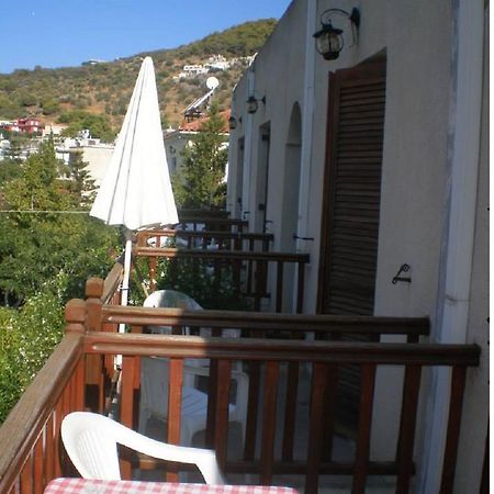 Ilios Apartments Poros Town Екстериор снимка