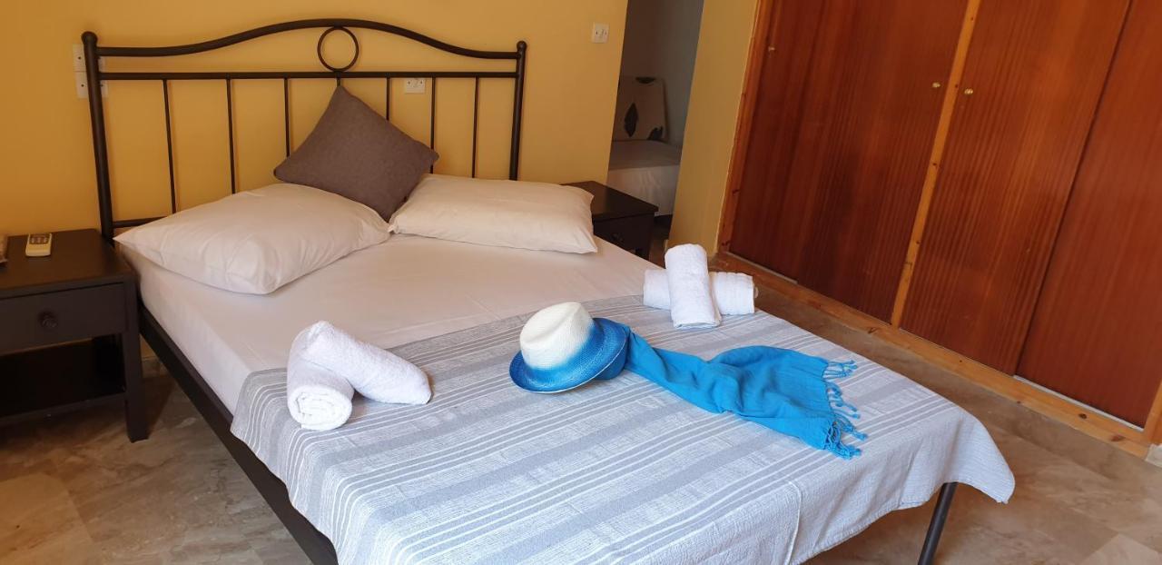 Ilios Apartments Poros Town Екстериор снимка